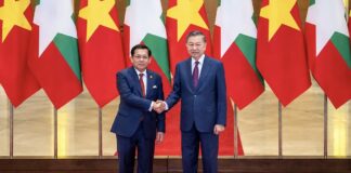 VIETNAM – BIRMANIE : Avec Min Aung Hlaing, Hanoï privilégie le pragmatisme économique et sécuritaire To Lam et Aung Min Hlaing