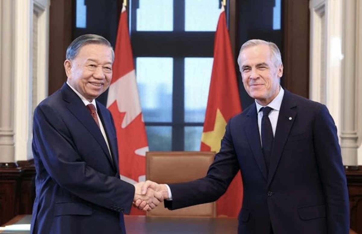 To Lam et Mark Carney