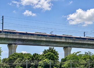 THAÏLANDE – SOCIÉTÉ : Bangkok sécurise l’Airport Rail Link, mais le train des trois aéroports reste bloqué Airport Rail Link Bangkok