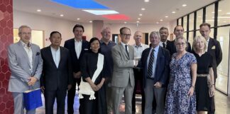 THAÏLANDE – FRANCE : François Vandeville devient président d’honneur de l’AFBT ambassadeur de France et AFBT