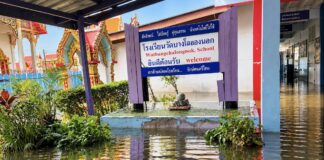 école Bangkok inondée