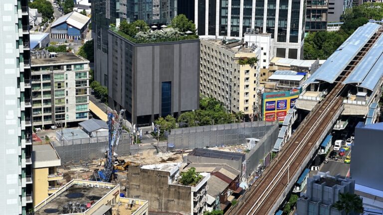 THAÏLANDE – IMMOBILIER : À Bangkok, le rebond des ventes cache un marché encore fragile