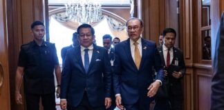Anwar et Min Aung Hlaing