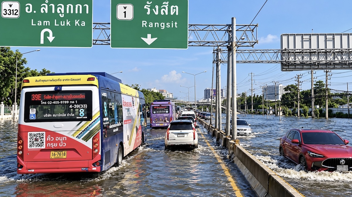 Autoroute thaïlandaise inondée