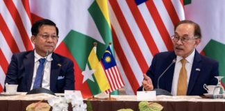 MALAISIE – BIRMANIE : Anwar assume le retour au dialogue avec Min Aung Hlaing Min Aung Hlaing et Anwar