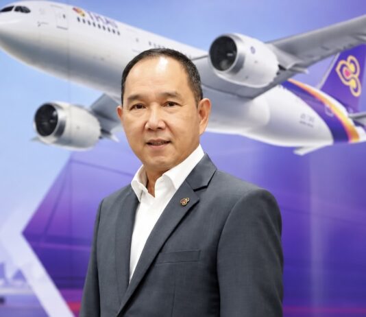 THAÏLANDE – INONDATIONS : La crise des bagages coûte son poste au CEO de Thai Airways Portrait de Chai Eamsiri