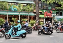 Rue animée à Ho-Chi-Minh-Ville