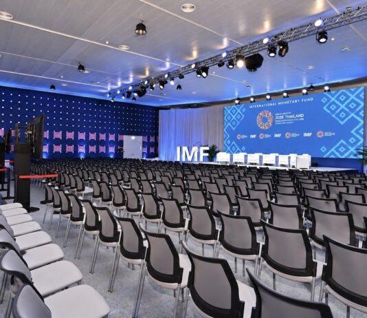 BANGKOK – SOCIÉTÉ : Manifestation encadrée, sécurité renforcée et jour férié, ce qui attend la capitale avec le FMI Salle de conférence FMI 2026 en Thaïlande