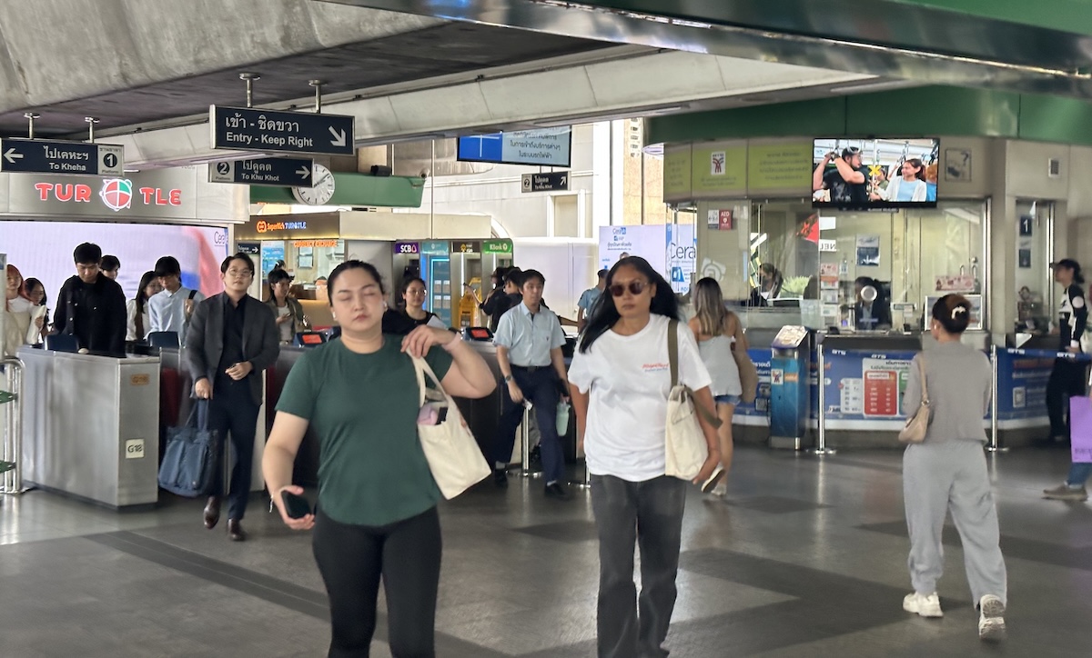 Usagers du BTS de Bangkok