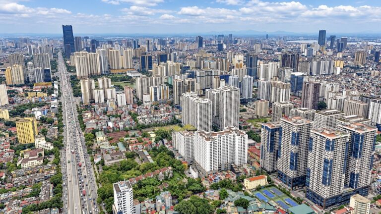 VIETNAM – IMMOBILIER : À Hanoï, les appartements deviennent trop chers pour leurs acheteurs