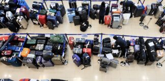 THAÏLANDE – INONDATIONS : À Suvarnabhumi, la crise des bagages n’est pas encore terminée Zone de bagages perdus à l’aéroport