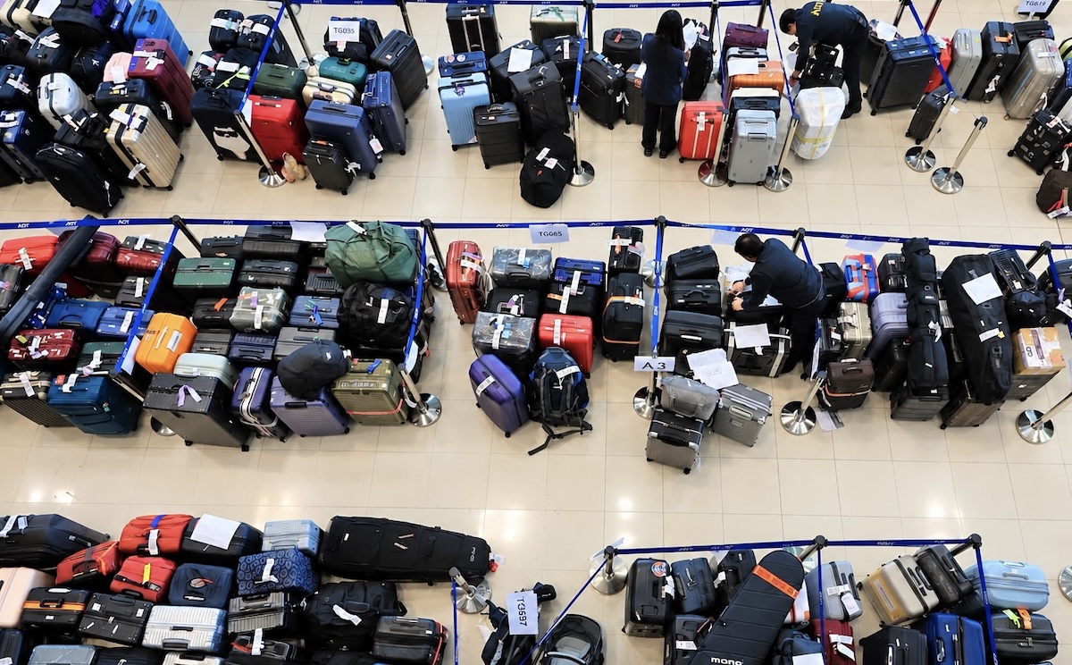 Zone de bagages perdus à l’aéroport