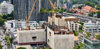 THAÏLANDE – IMMOBILIER : Les inondations freinent une reprise encore fragile immobilier chantier Bangkok